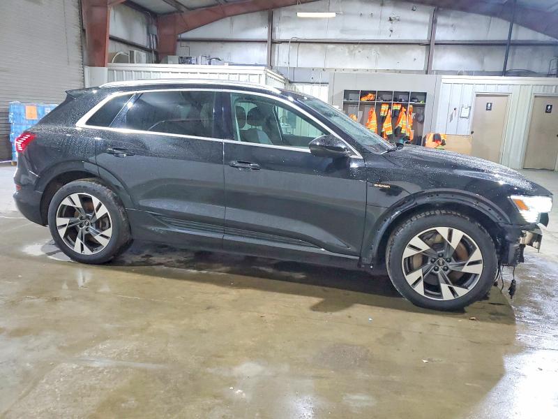 Photo 4 from auction – 2023 AUDI E-TRON PRE with VIN WA1LAAGE7PB003553