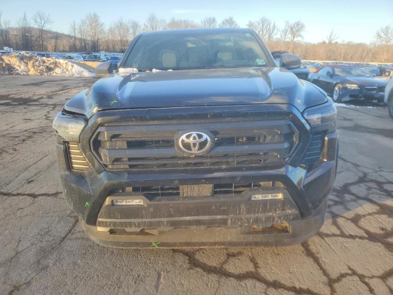 Photo 5 from auction – 2025 TOYOTA TACOMA with VIN 3TMLB5JN0SM121478