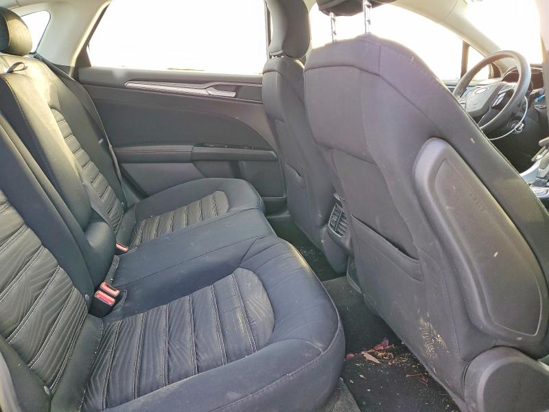 Photo 10 from auction – 2016 FORD FUSION with VIN 3FA6P0HD2GR273390