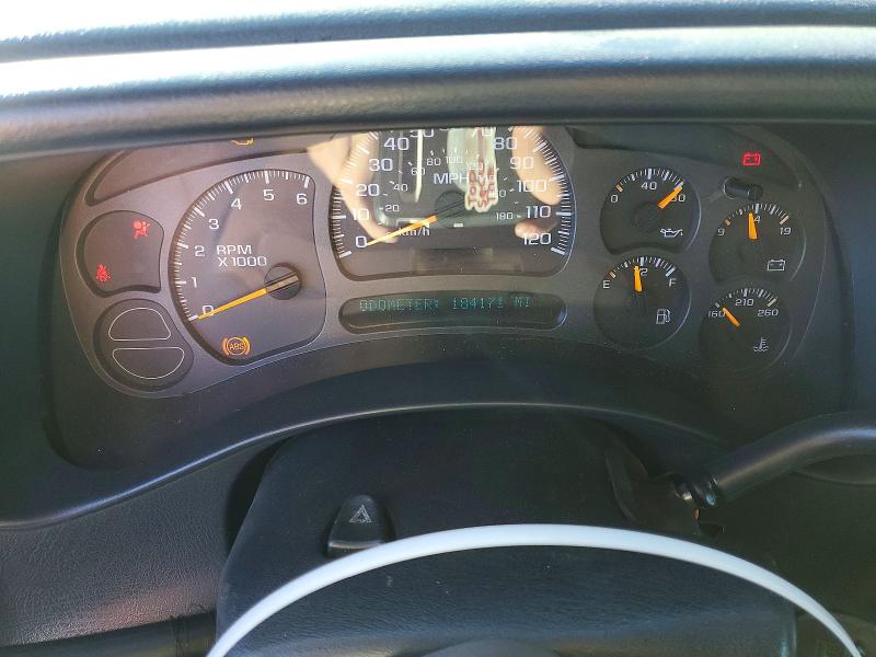 Photo 9 from auction – 2003 CHEVROLET 2500 with VIN 1GCHC24U33E143969