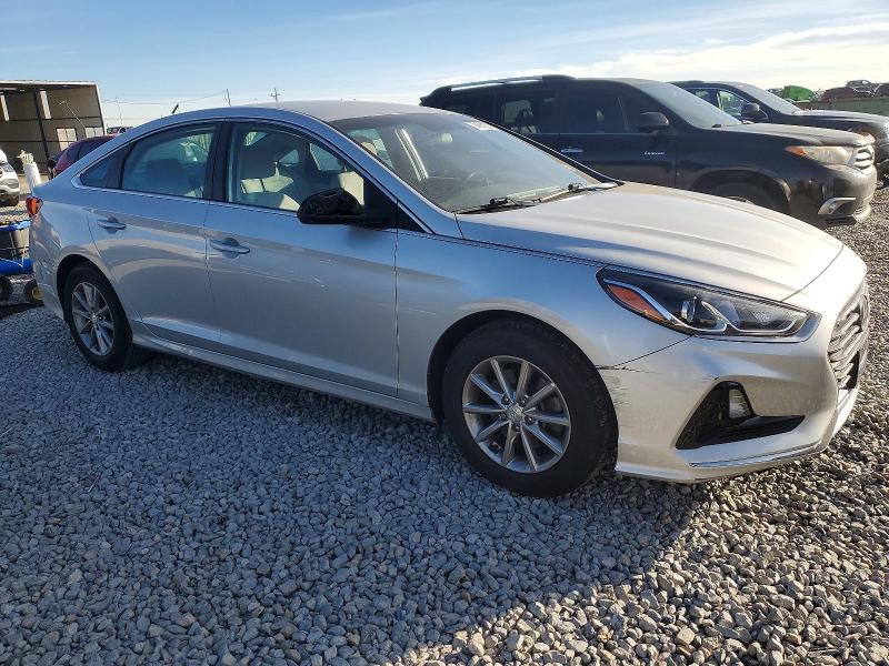 Photo 4 from auction – 2018 HYUNDAI SONATA with VIN 5NPE24AF5JH624259