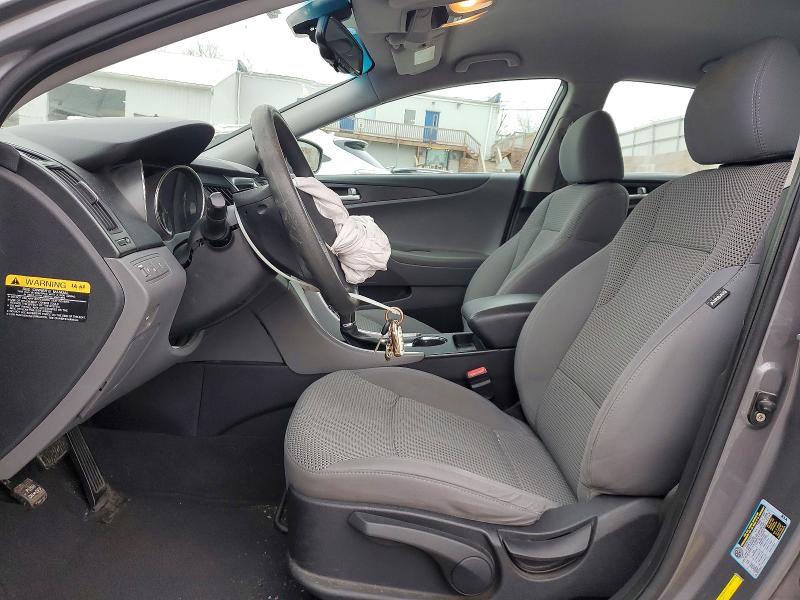 Photo 7 from auction – 2012 HYUNDAI SONATA GLS with VIN 5NPEB4AC4CH319005