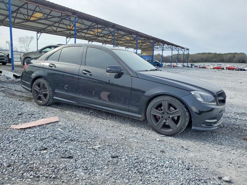 Photo 4 from auction – 2011 MERCEDES-BENZ C 300 4MAT with VIN WDDGF8BB4BR169842