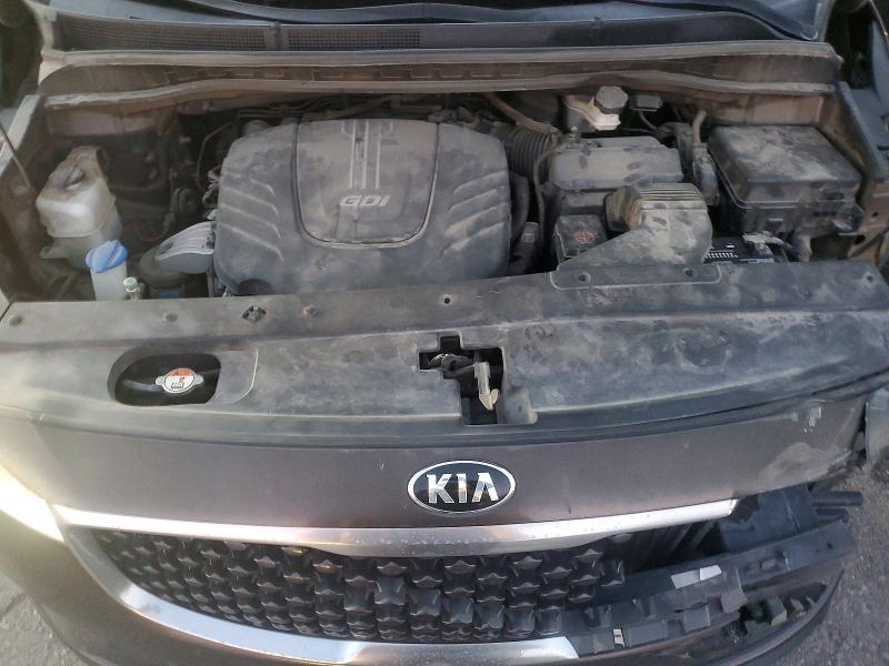 Photo 12 from auction – 2016 KIA SEDONA with VIN KNDMC5C14G6169519