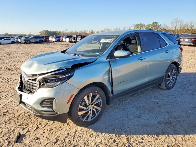 CHEVROLET EQUINOX 2022 with VIN 2GNAXKEV1N6139768 - Photo from auction