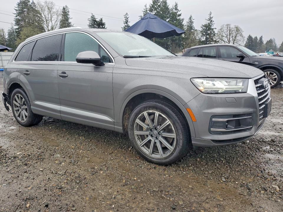 Photo 4 from auction – 2017 AUDI Q7 PREMIUM with VIN WA1LAAF72HD051504