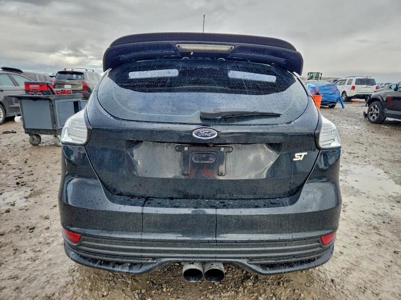 Photo 6 from auction – 2016 FORD FOCUS ST with VIN 1FADP3L91GL230198