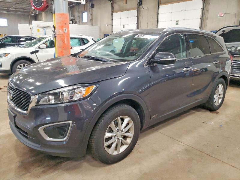 KIA SORENTO LX 2017 with VIN 5XYPGDA34HG248509 - Photo from auction