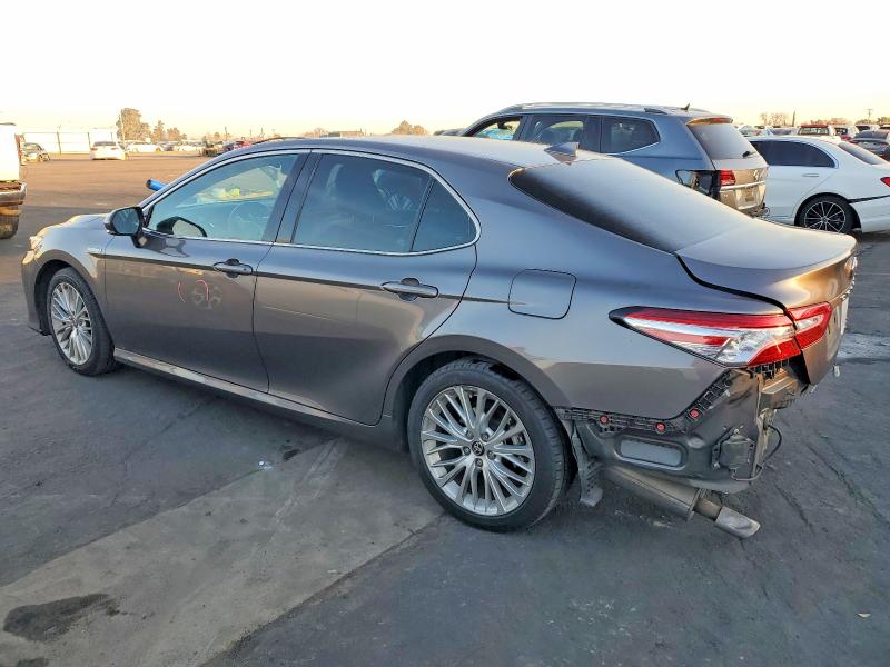 Photo 2 from auction – 2020 TOYOTA CAMRY XLE with VIN 4T1F31AKXLU545493