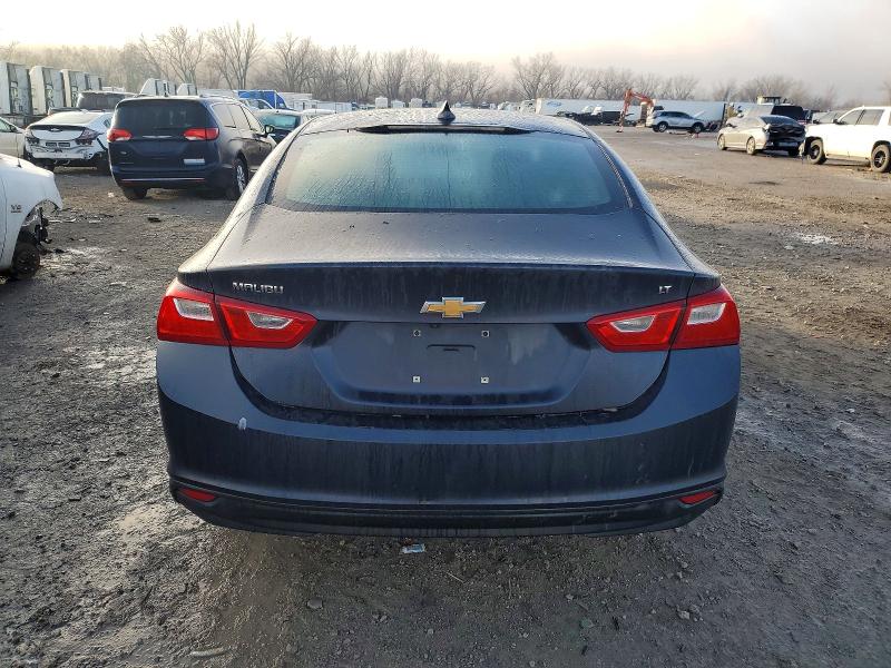 Photo 6 from auction – 2016 CHEVROLET MALIBU LT with VIN 1G1ZE5ST8GF354846