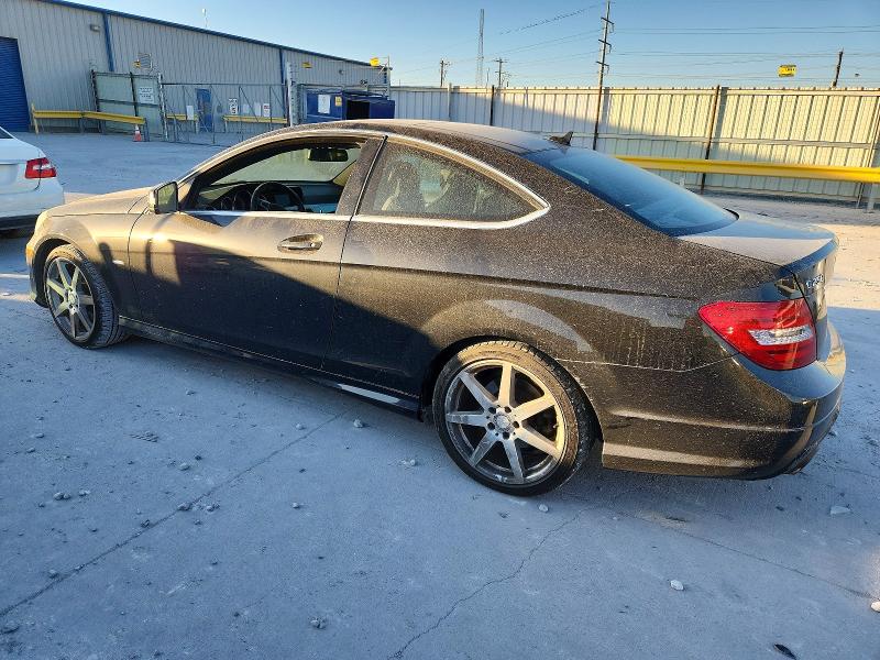 Photo 2 from auction – 2012 MERCEDES-BENZ C-CLASS with VIN WDDGJ4HB5CF823796