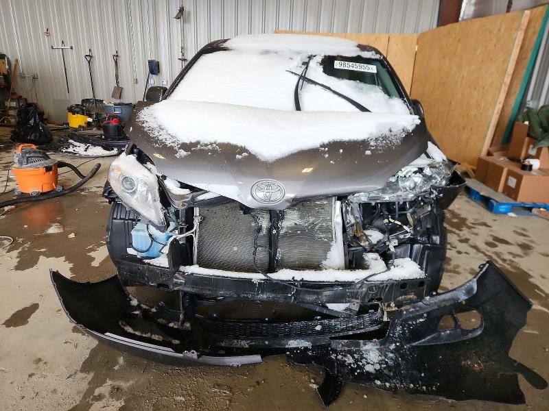 Photo 5 from auction – 2017 TOYOTA SIENNA LE with VIN 5TDKZ3DC8HS882211