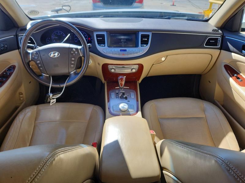 Photo 8 from auction – 2013 HYUNDAI GENESIS with VIN KMHGC4DD4DU246893