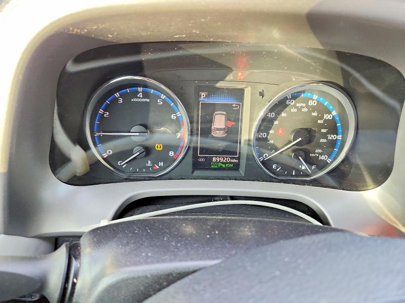 Photo 9 from auction – 2016 TOYOTA RAV4 with VIN 2T3YFREVXGW260891