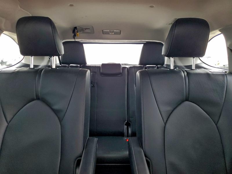 Photo 10 from auction – 2020 TOYOTA HIGHLANDER with VIN 5TDDZRBH8LS038477