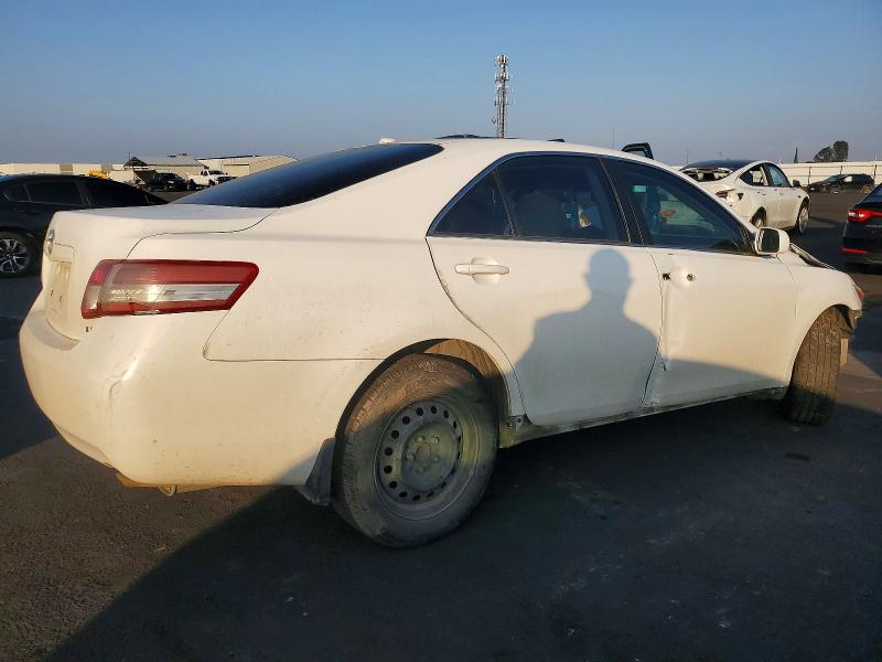 Photo 3 from auction – 2011 TOYOTA CAMRY with VIN 4T1BF3EK4BU729824