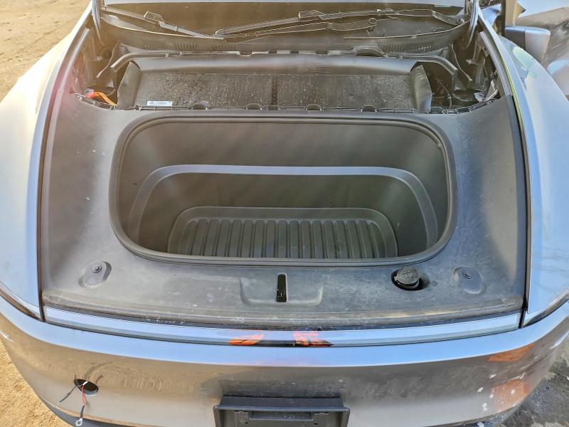 Photo 11 from auction – 2026 TESLA MODEL Y with VIN 7SAYGDEE4TA393162