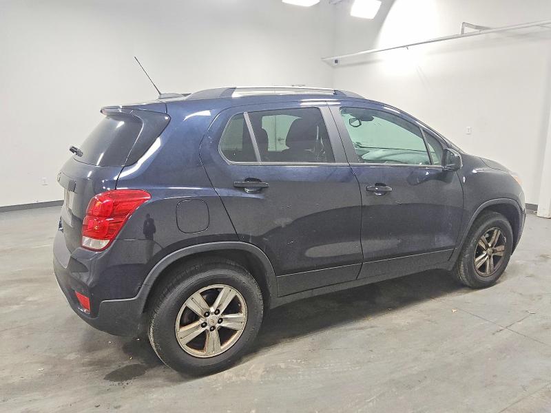 Photo 3 from auction – 2021 CHEVROLET TRAX 1LT with VIN KL7CJPSB6MB342089
