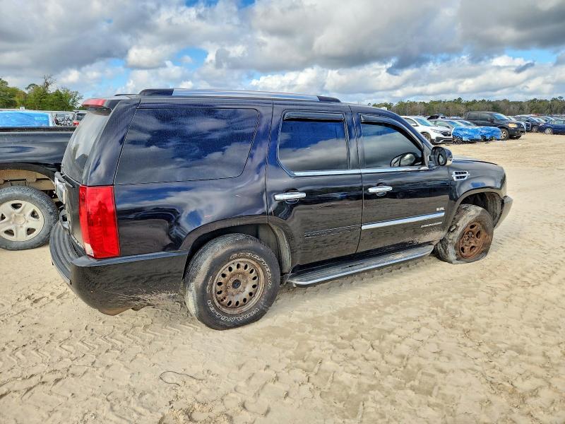 Photo 3 from auction – 2014 CADILLAC ESCALADE L with VIN 1GYS4BEF0ER192992