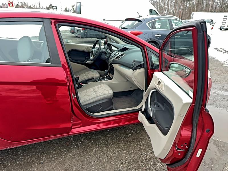 Zdjęcie 5 z aukcji – 2011 FORD FIESTA SE z VIN 3FADP4EJ0BM102863