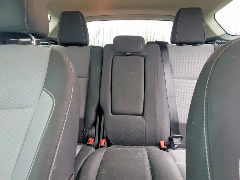 Photo 10 from auction – 2017 FORD ESCAPE SE with VIN 1FMCU9GD5HUC24038