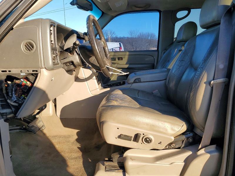 Photo 7 from auction – 2005 CHEVROLET AVALANCHE with VIN 3GNEC12Z25G268895