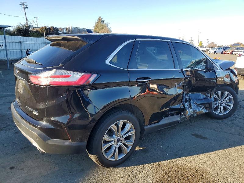 Photo 3 from auction – 2019 FORD EDGE TITAN with VIN 2FMPK4K99KBC07110