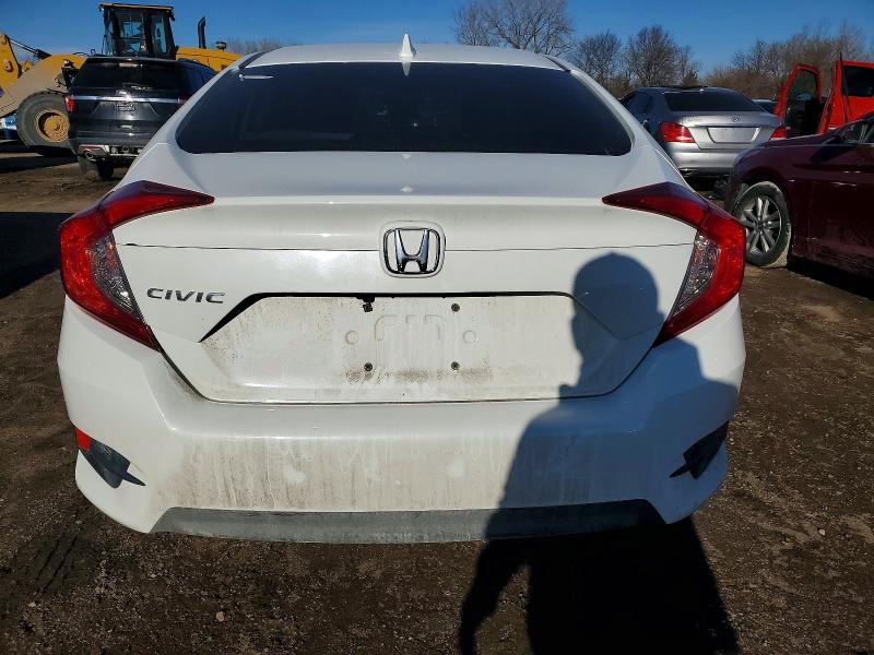Photo 6 from auction – 2018 HONDA CIVIC EX with VIN 2HGFC2F82JH517633