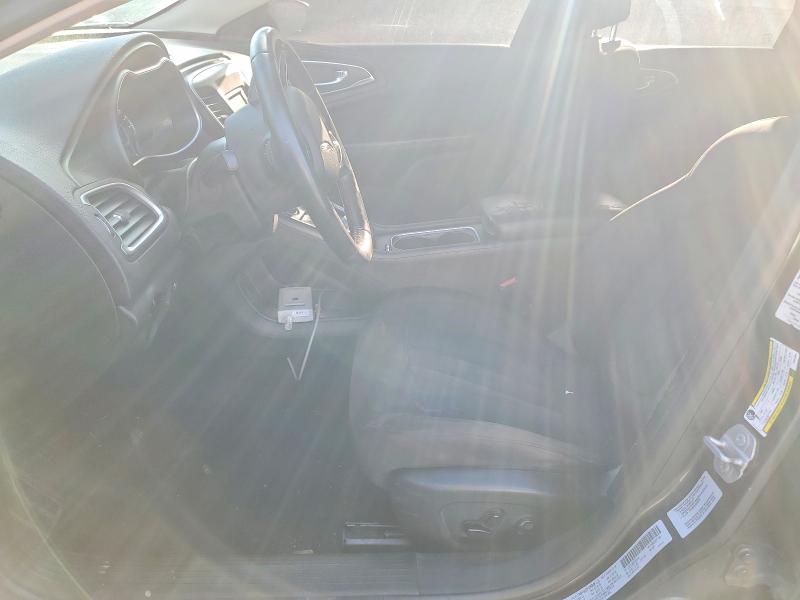 Photo 7 from auction – 2015 CHRYSLER 200 LIMITE with VIN 1C3CCCABXFN619341