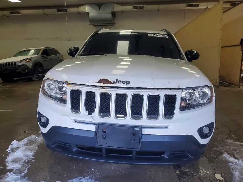 Photo 5 from auction – 2016 JEEP COMPASS with VIN 1C4NJCBA3GD615655
