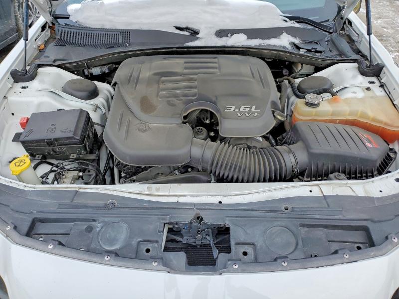 Photo 11 from auction – 2021 CHRYSLER 300 with VIN 2C3CCABG7MH532971