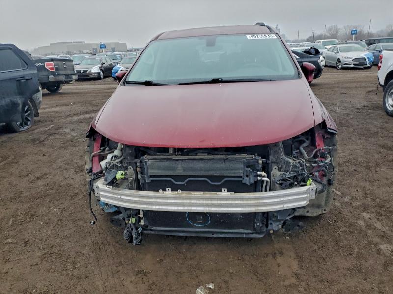 Photo 5 from auction – 2017 CHRYSLER PACIFICA T with VIN 2C4RC1EG1HR643002