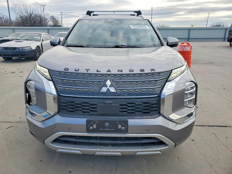 Photo 5 from auction – 2022 MITSUBISHI OUTLANDER with VIN JA4J3VA85NZ034607