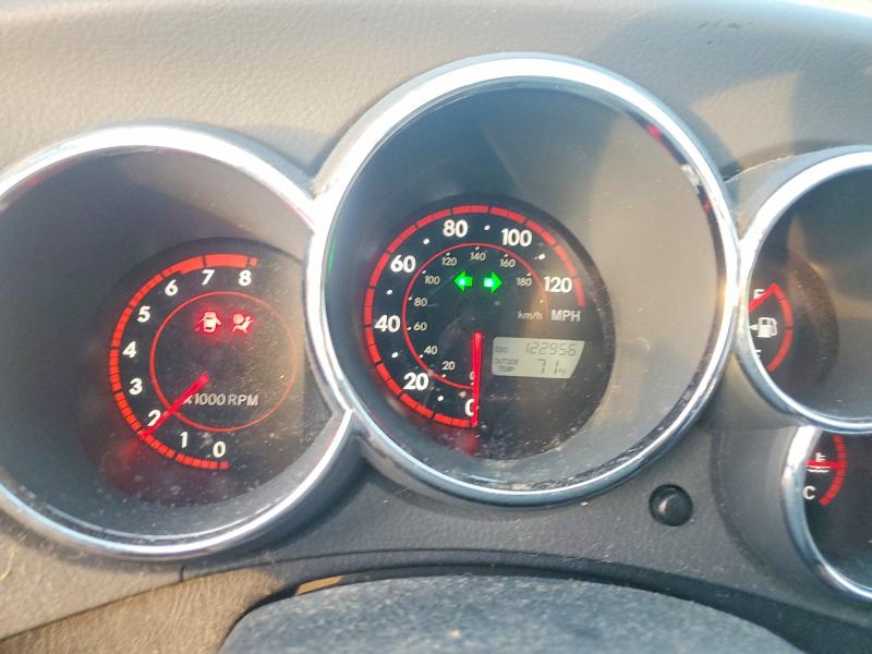 Photo 9 from auction – 2006 PONTIAC VIBE with VIN 5Y2SL65886Z421082