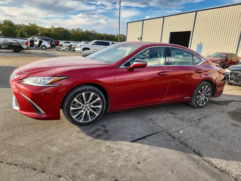 LEXUS ES 300H 2019 with VIN JTHB21B17K2005491 - Photo from auction