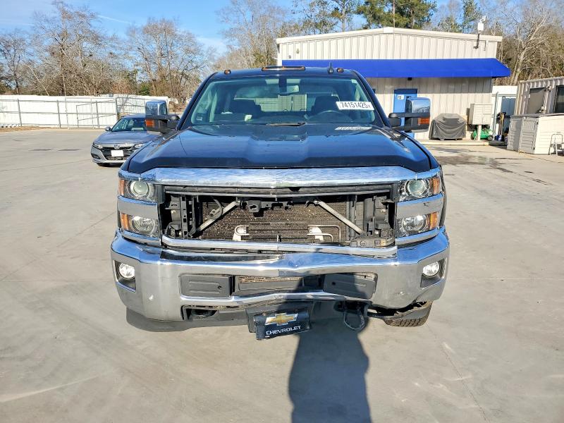 Photo 5 from auction – 2018 CHEVROLET SILVERADO with VIN 1GC1KWEG7JF214523