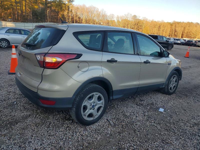 Photo 3 from auction – 2018 FORD ESCAPE with VIN 1FMCU0F70JUA88429