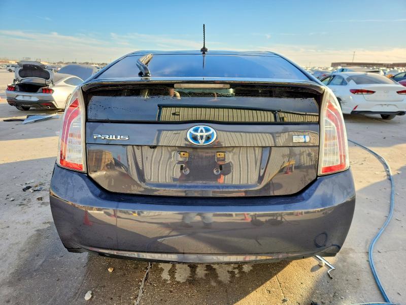 Photo 6 from auction – 2014 TOYOTA PRIUS with VIN JTDKN3DUXE1747437