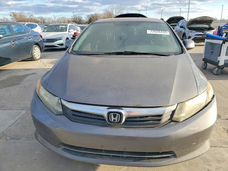 Photo 5 from auction – 2012 HONDA CIVIC LX with VIN 2HGFB2F52CH332414