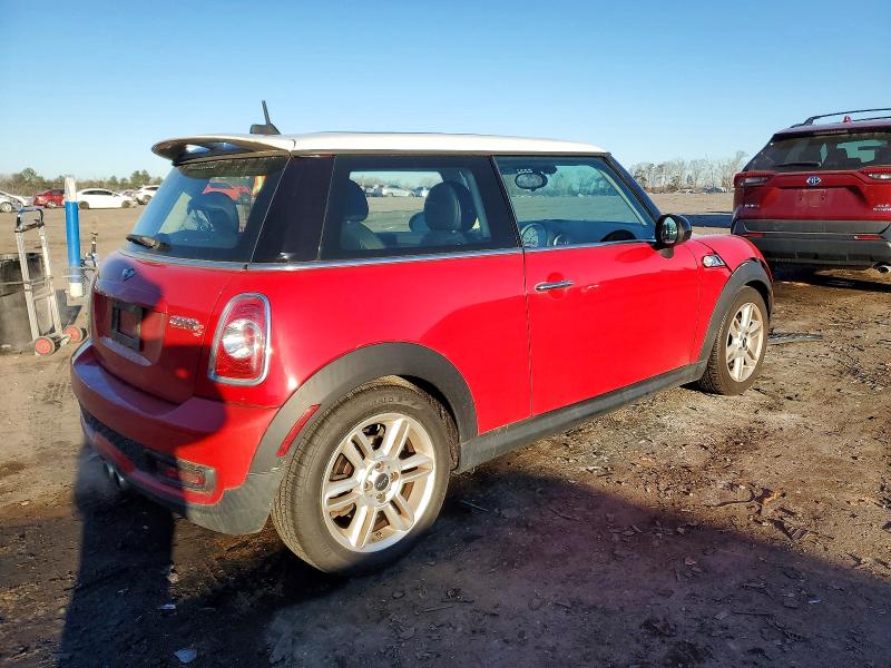 Photo 3 from auction – 2013 MINI COOPER S with VIN WMWSV3C50DT391185