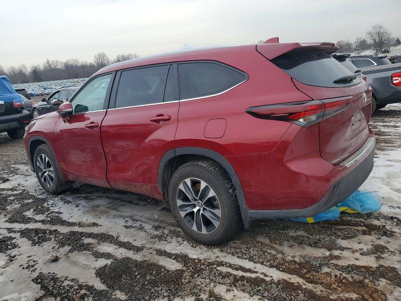 Photo 2 from auction – 2024 TOYOTA HIGHLANDER with VIN 5TDKDRBH9RS562509