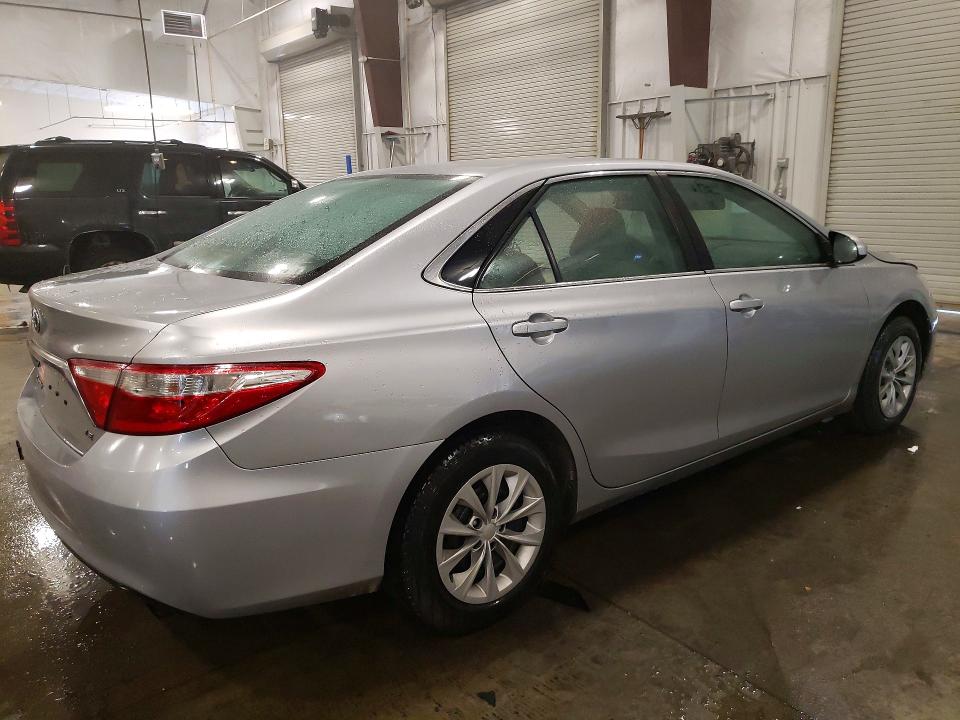 Photo 3 from auction – 2017 TOYOTA CAMRY with VIN 4T1BF1FK2HU321950
