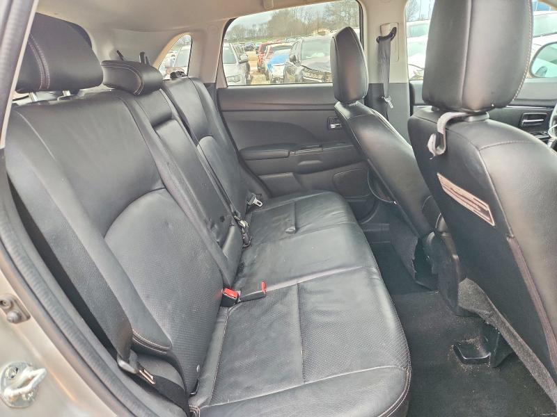 Photo 11 from auction – 2015 MITSUBISHI OUTLANDER with VIN 4A4AP4AU1FE014549