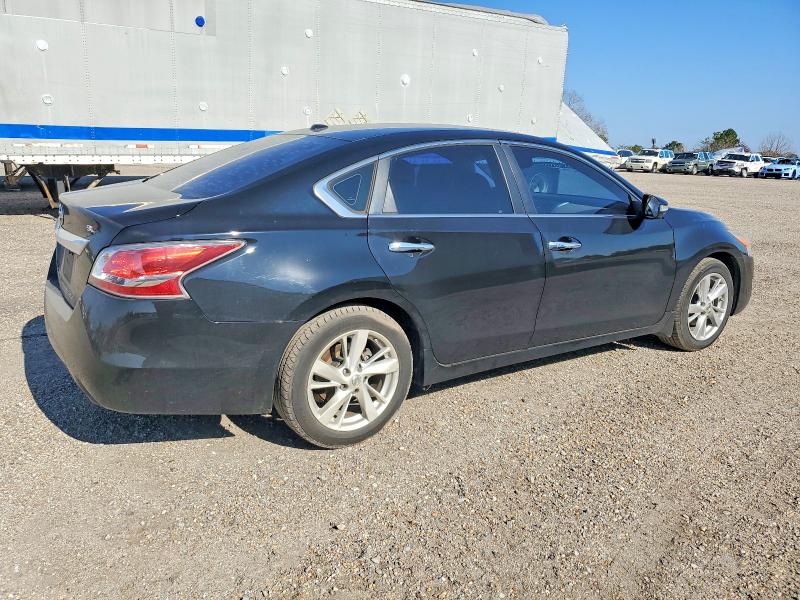 صورة رقم 3 من المزاد - 2015 NISSAN ALTIMA 2.5 مع VIN 1N4AL3AP1FC455185