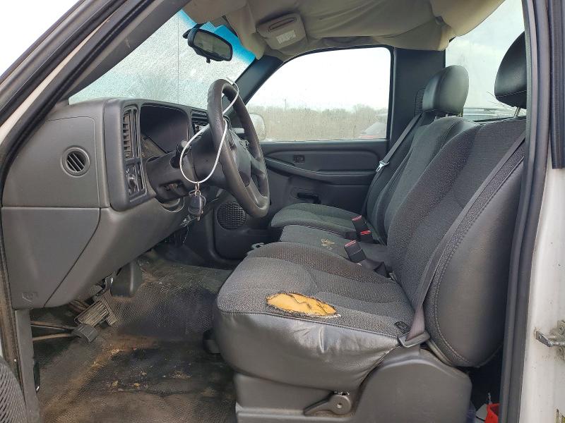 Photo 7 from auction – 2005 CHEVROLET SILVERADO with VIN 1GCEC14X15Z147957