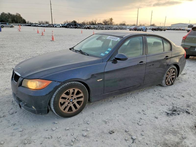 BMW 325 2006 with VIN WBAVB13536KX62679 - Photo from auction