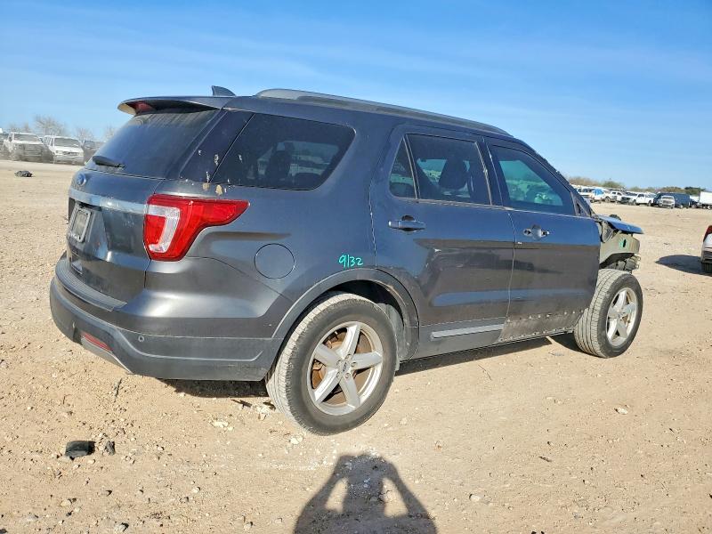 Photo 3 from auction – 2019 FORD EXPLORER X with VIN 1FM5K7D88KGA46058
