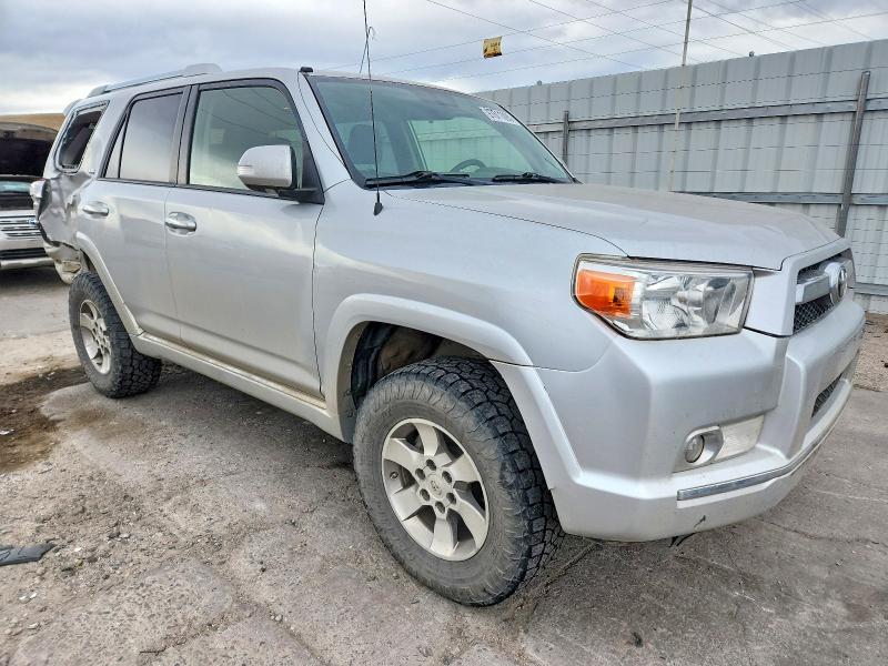 Photo 4 from auction – 2013 TOYOTA 4RUNNER SR with VIN JTEBU5JRXD5135496