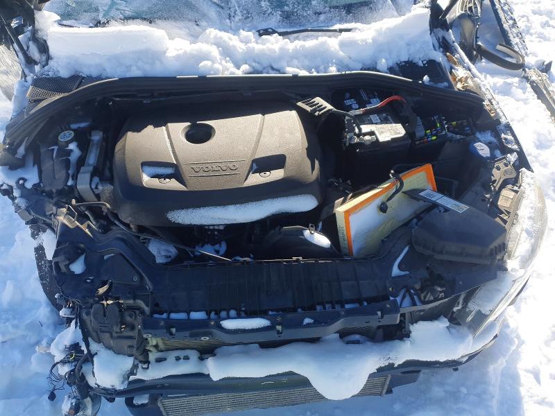 Photo 11 from auction – 2015 VOLVO V60 PREMIE with VIN YV140MEK4F1260532