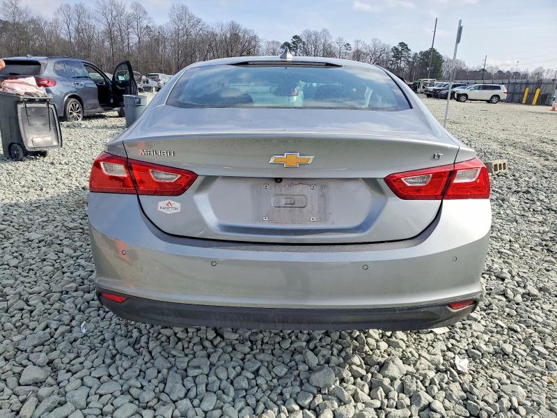 Photo 6 from auction – 2024 CHEVROLET MALIBU LT with VIN 1G1ZD5ST6RF119352